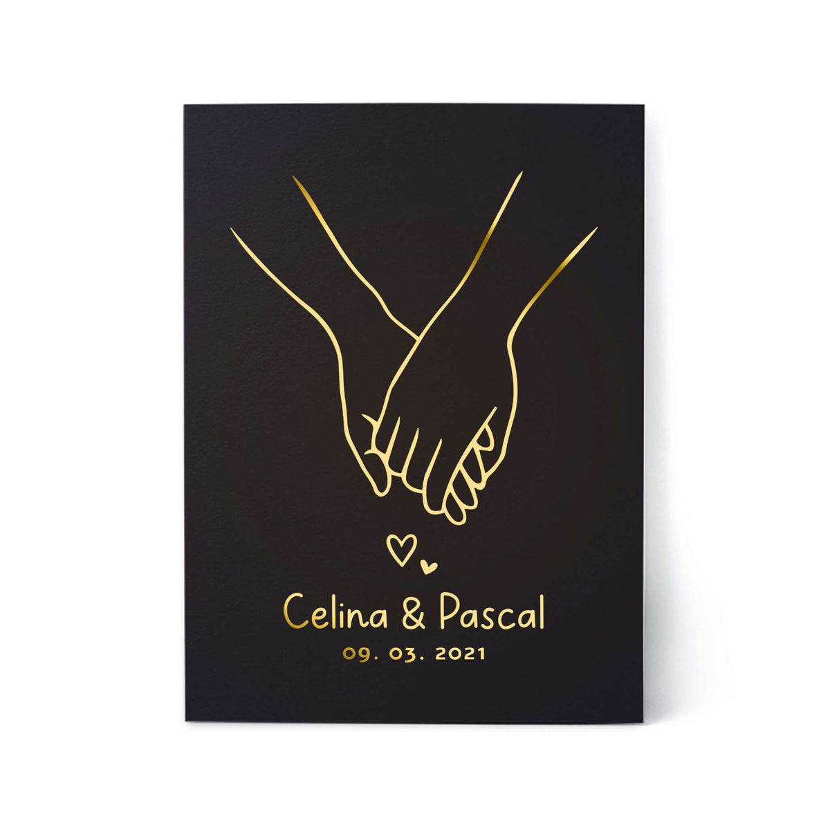 Personalisiertes Poster für Paare – Hand in Hand mit Namen & Datum, Folienprägung im DIN A4 Format.