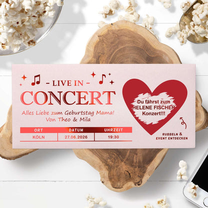 Konzert Geschenk Rubbelkarte mit personalisiertem Text und Künstlername für besondere Anlässe.