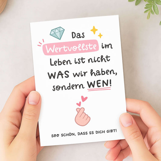 Postkarte Lieblingsmensch Spruchkarte in Händen – Postkarte DIN A6 – KuschelICH