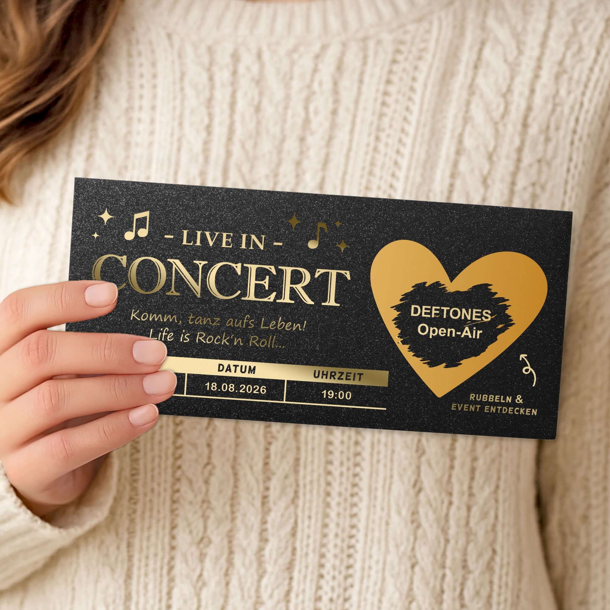 Konzert Geschenk Rubbelkarte – personalisierte Überraschungskarte mit Deftones Open-Air Details.