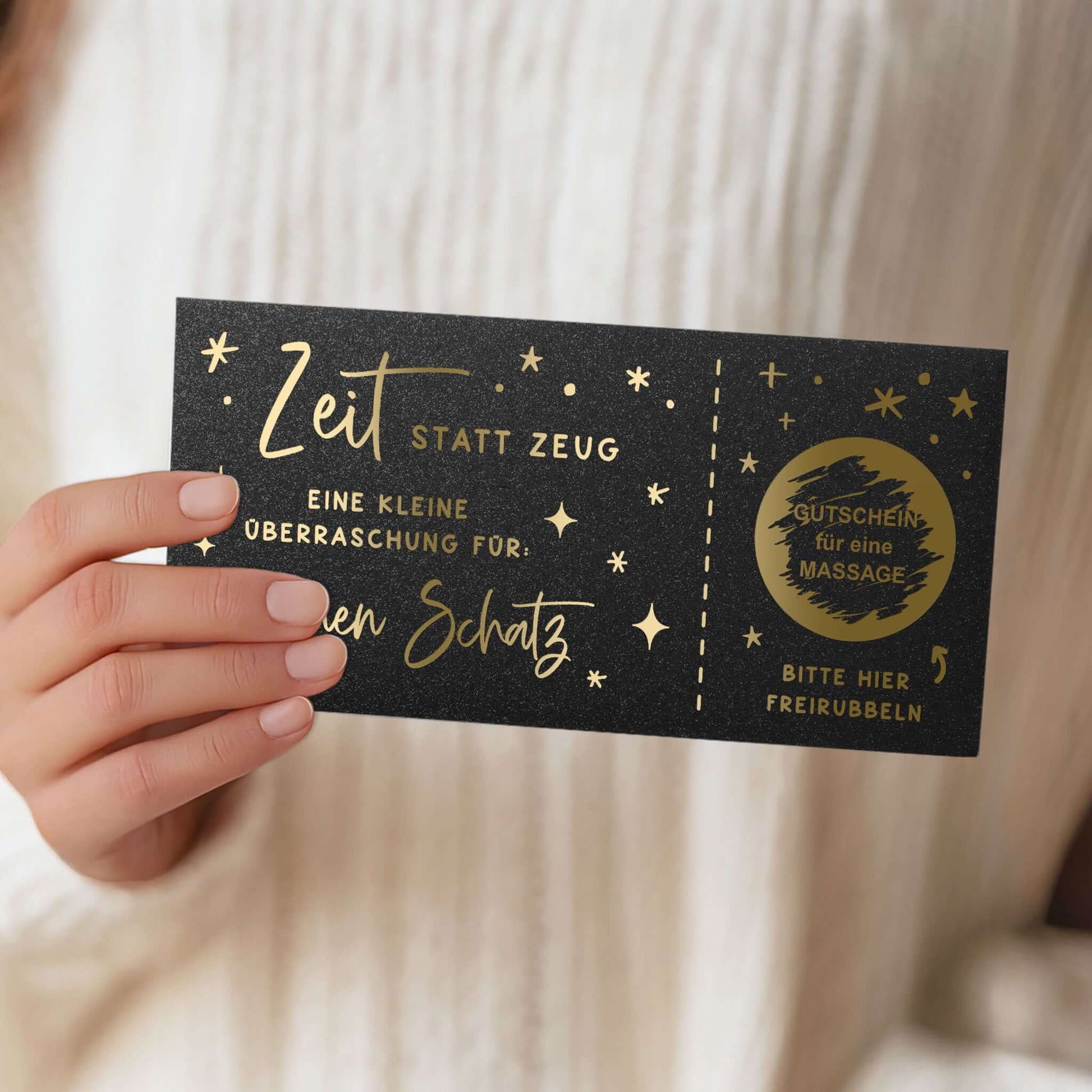 Rubbelgutschein personalisiert Zeit statt Zeug mit goldenen Sternen und Massagegutschein.