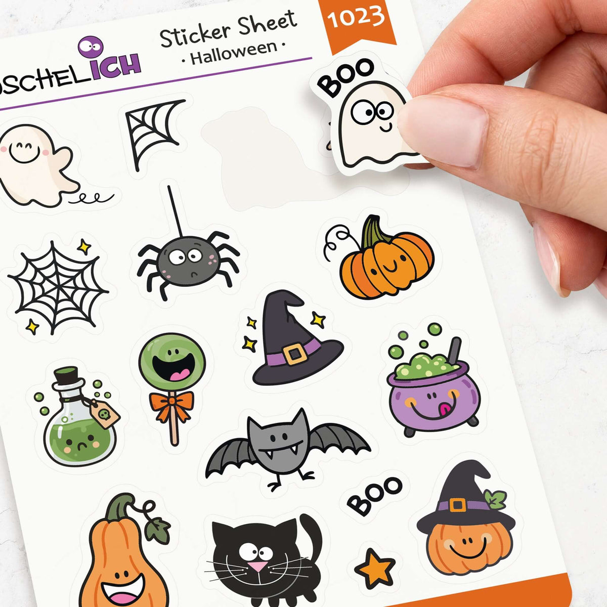 Sticker Sheet Halloween mit 17 niedlichen Mini-Aufklebern für Planer und Bullet Journal, darunter Kürbisse und Geister.