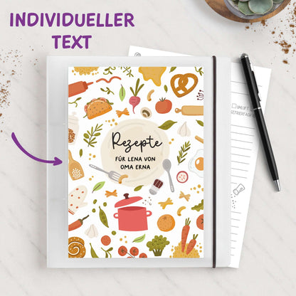 Personalisierter Rezeptordner A5 mit Wunschtext, Flatlay mit Stift
