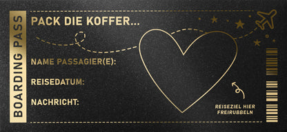 Rubbelkarte Boarding Pass Schwarz Gold – personalisierbare Vorlage in Händen gehalten