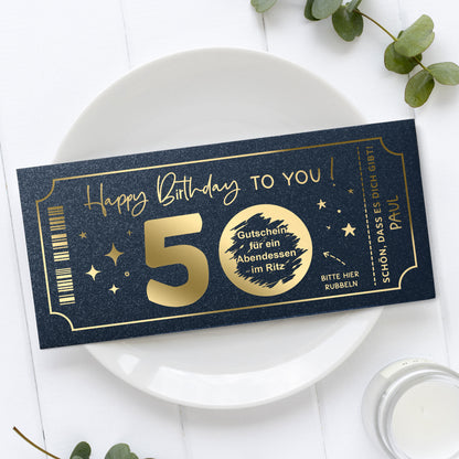 Personalisierte Rubbelkarte Geburtstag Goldfolie dunkelblau – Lifestyle, runder Geburtstag, DIN lang