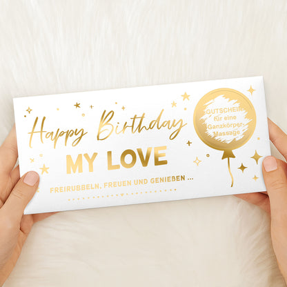 Personalisierte Rubbelkarte Geburtstag weiß – Goldfolie Happy Birthday MY LOVE, Rubbelballon in der Hand