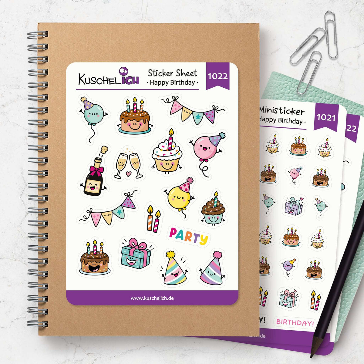 Happy Birthday Sticker Sheet mit bunten Geburtstagsaufklebern für Planer und Kalender, ideal zur Feier im Bullet Journal.